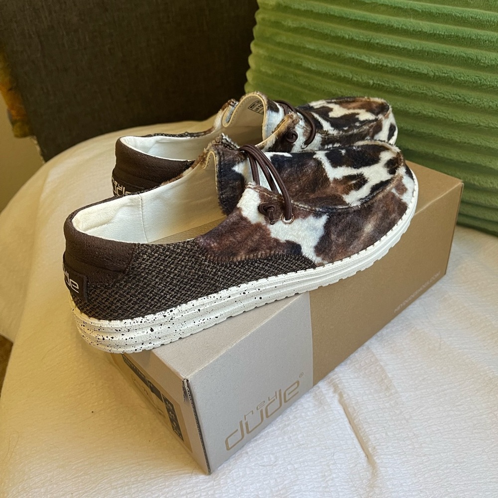 Hey Dude women’s cow print